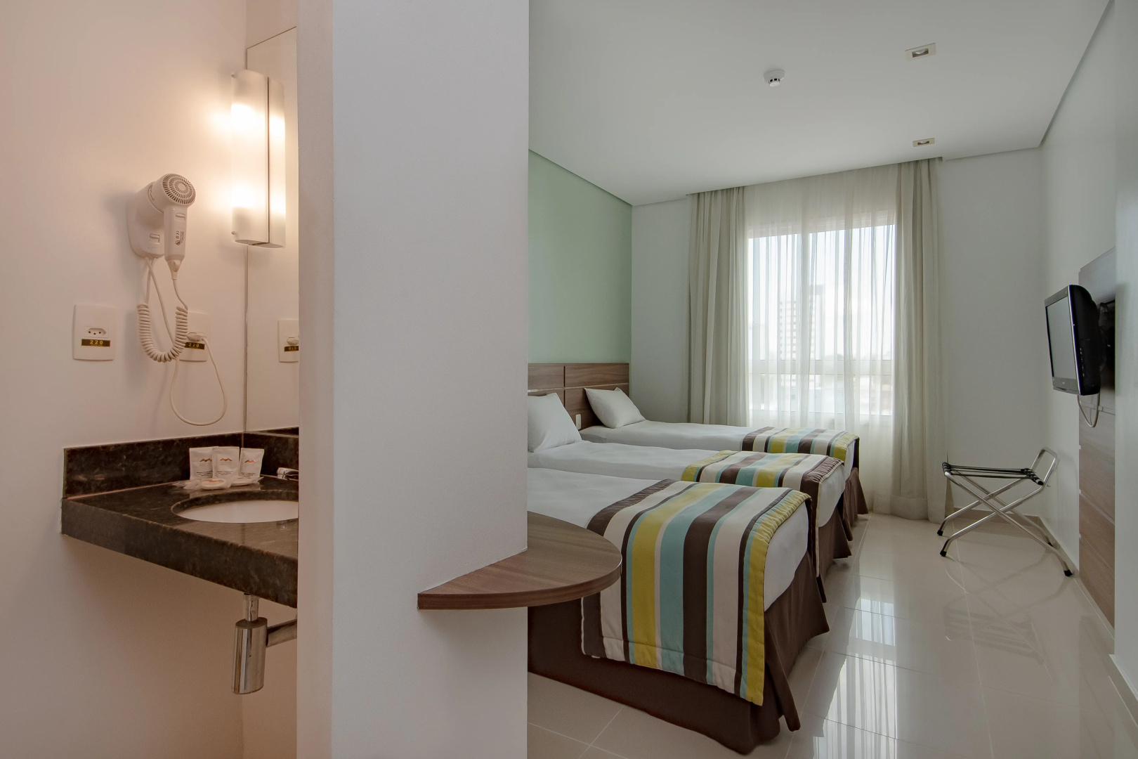 Photo - Hotel Express Vieiralves