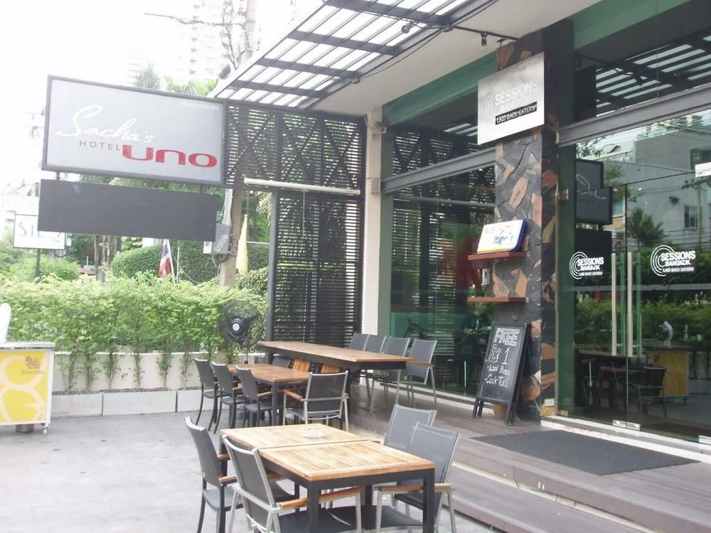 Photo - Sacha's Hotel Uno