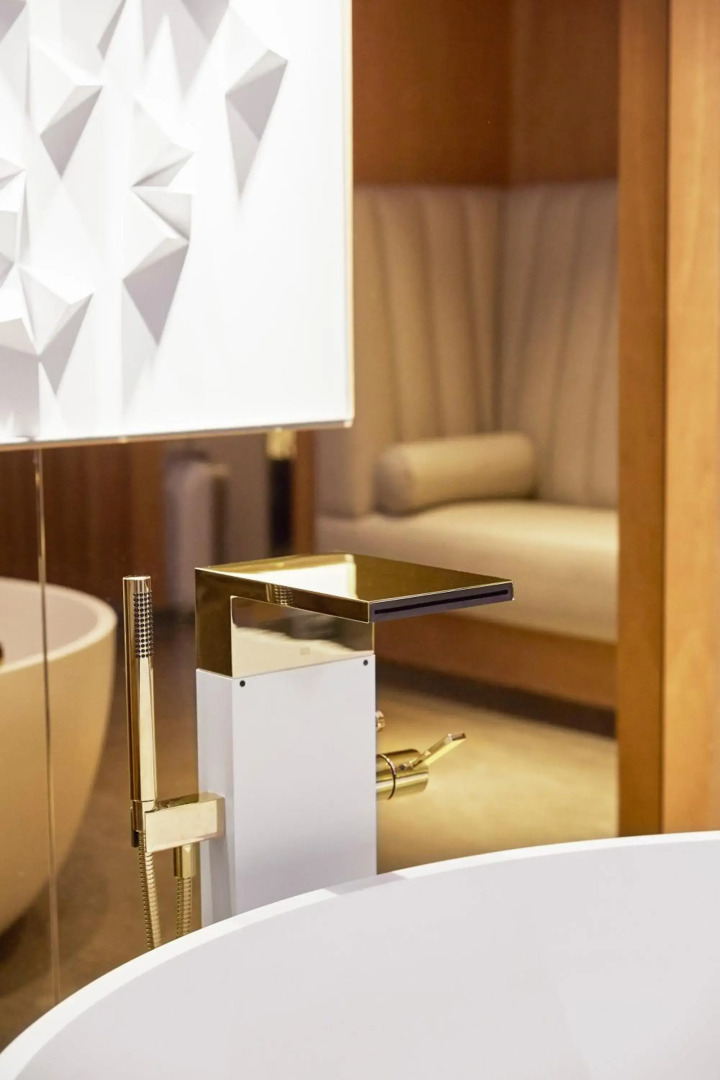 Photo - Four Seasons Hotel Madrid