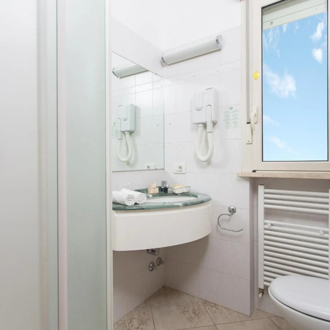Photo - HOTEL AMBRA - Fronte Mare - Vicinissimi al Centro