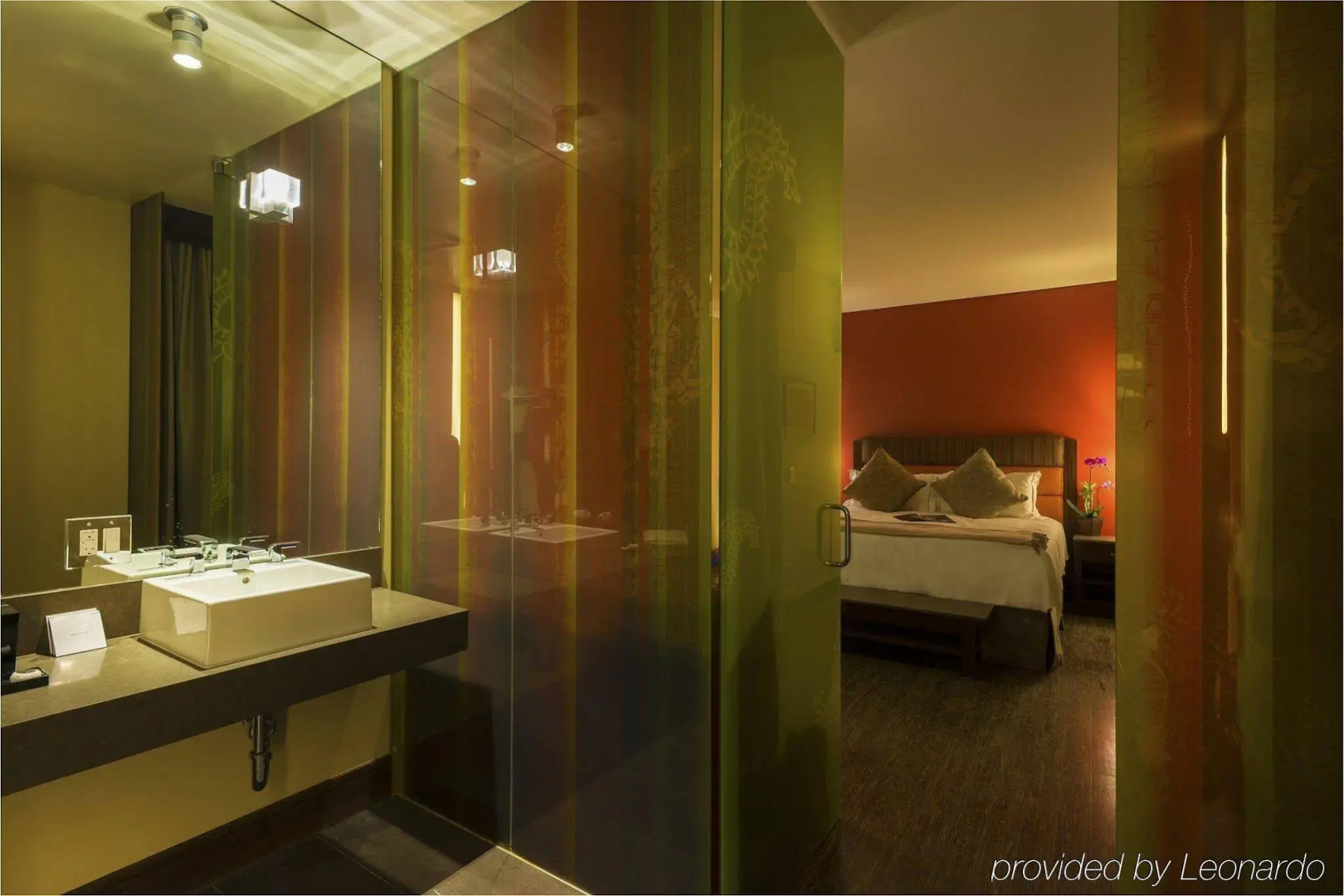 Photo - SIRTAJ – Beverly Hills