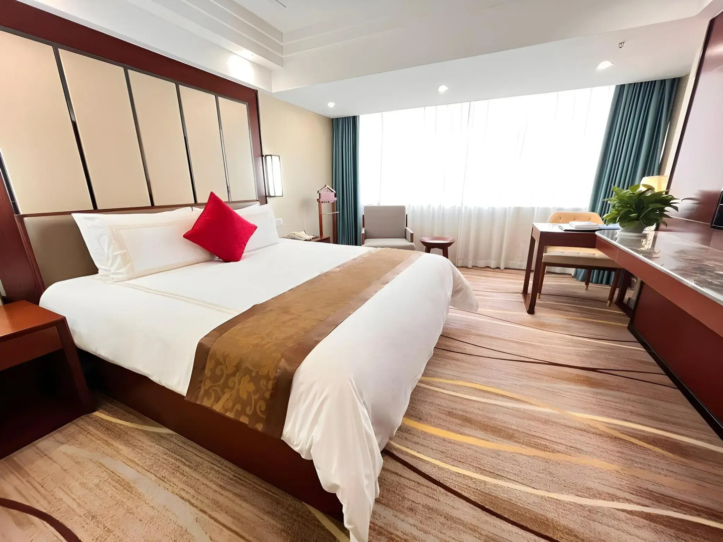Foto - Skyline Plaza Hotel