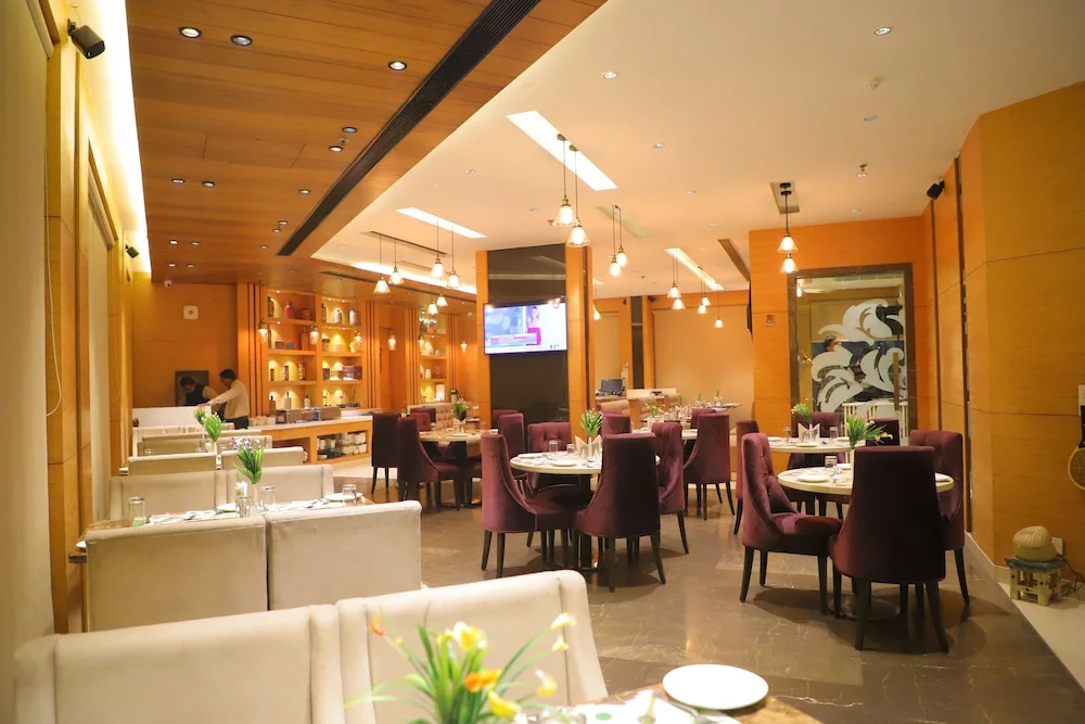 Photo - Maple Grand