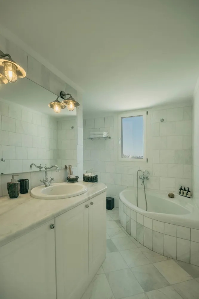 Photo - Damma Beachfront Luxury Villa