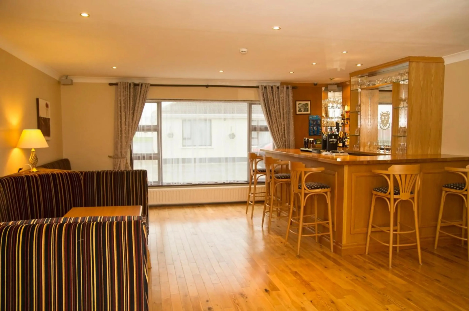 Photo - Hillview House