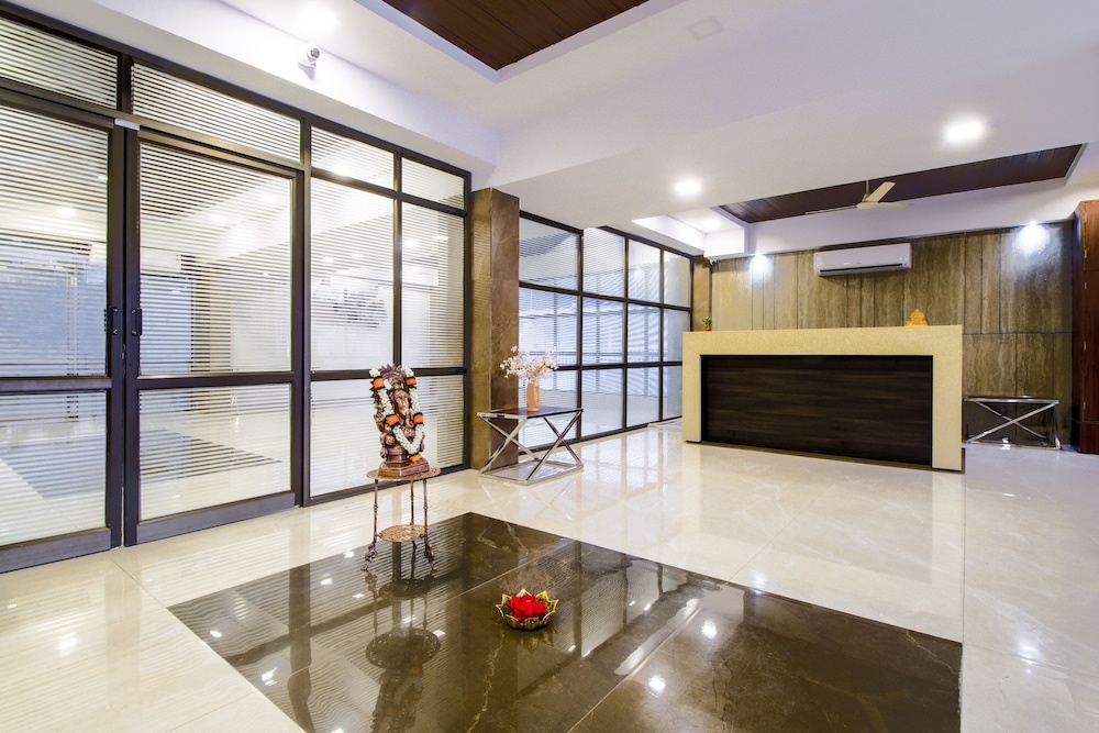 Monday Hotels - Swarna's The Capital