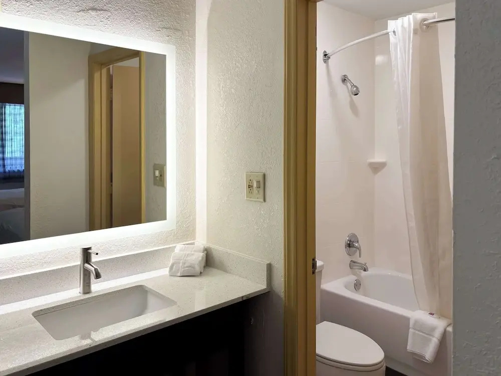 Foto - Motel 6 Charlotte, NC Northlake