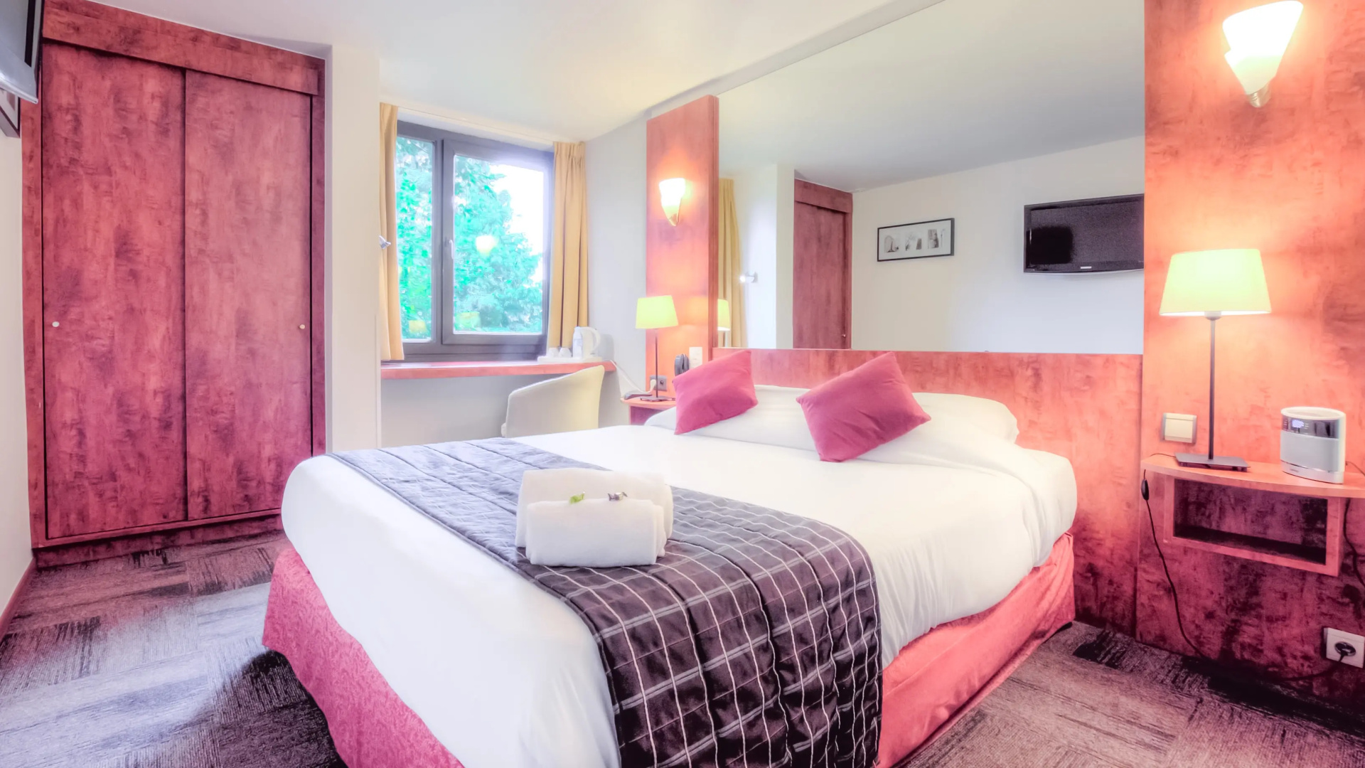 Foto - Logis Hotel Restaurant des Acacias Lille Tourcoing