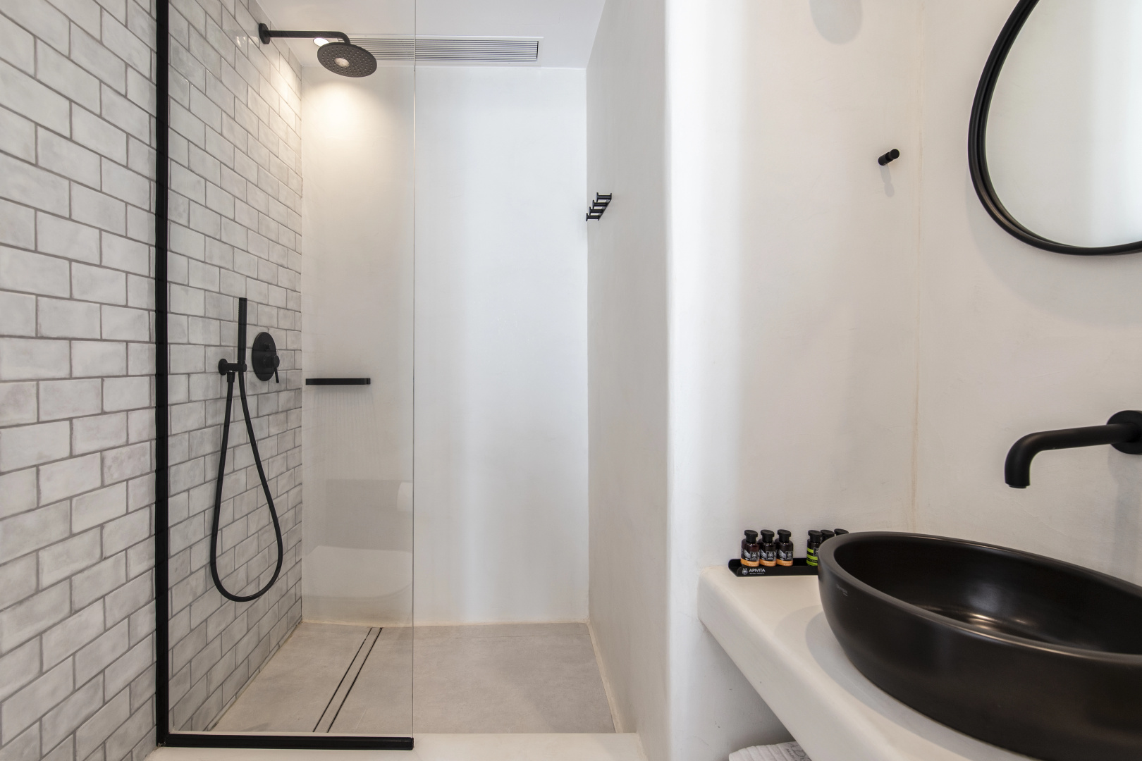 Photo - Adorno Beach Hotel & Suites