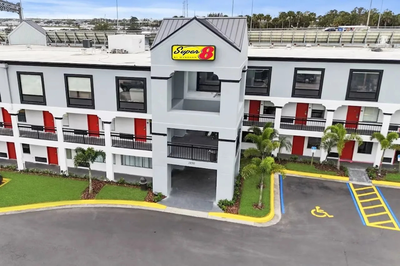 Foto - Super 8 by Wyndham Orlando Near Florida Mall