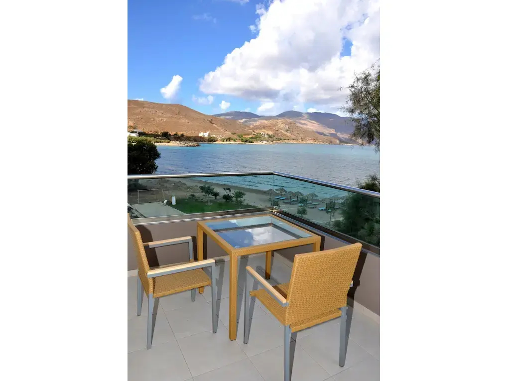 Photo - Nautilus Bay Hotel