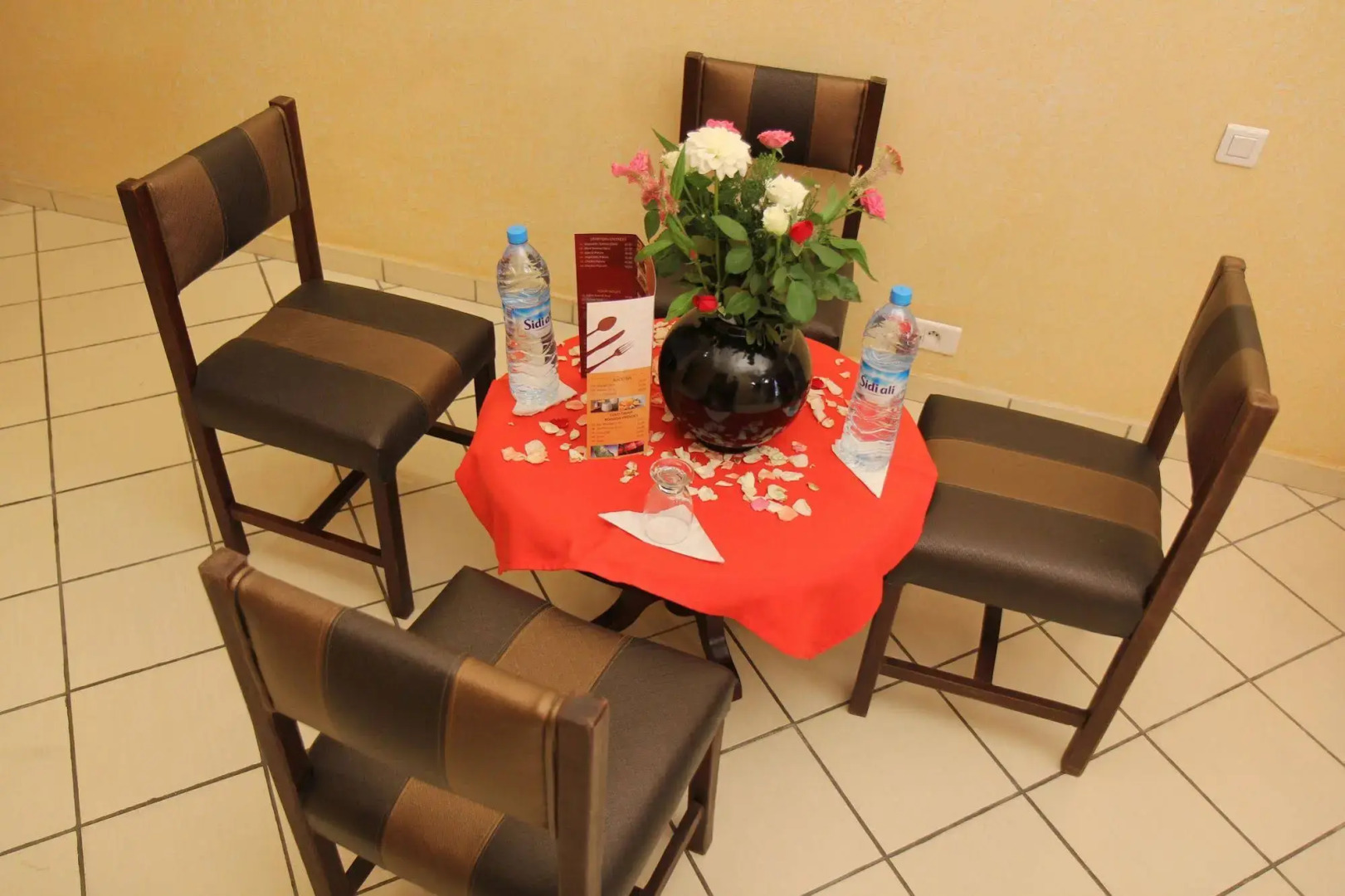 Photo - New Farah Hotel