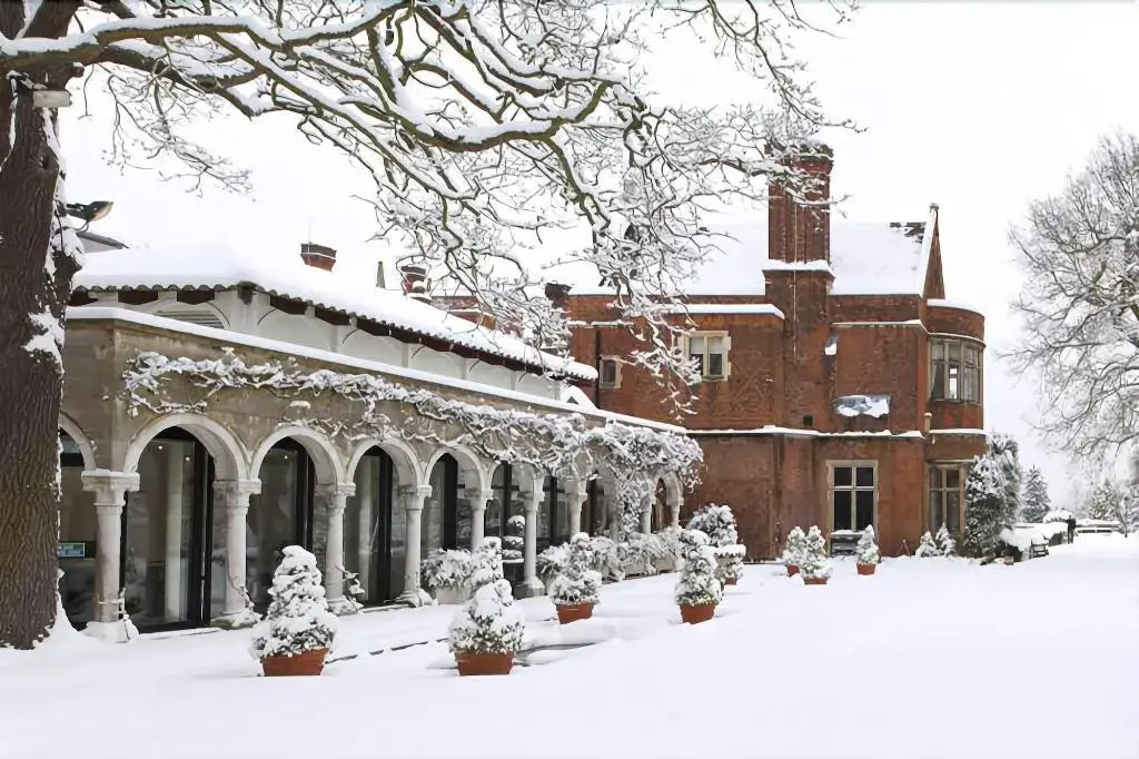 Photo - Warren House Hotel