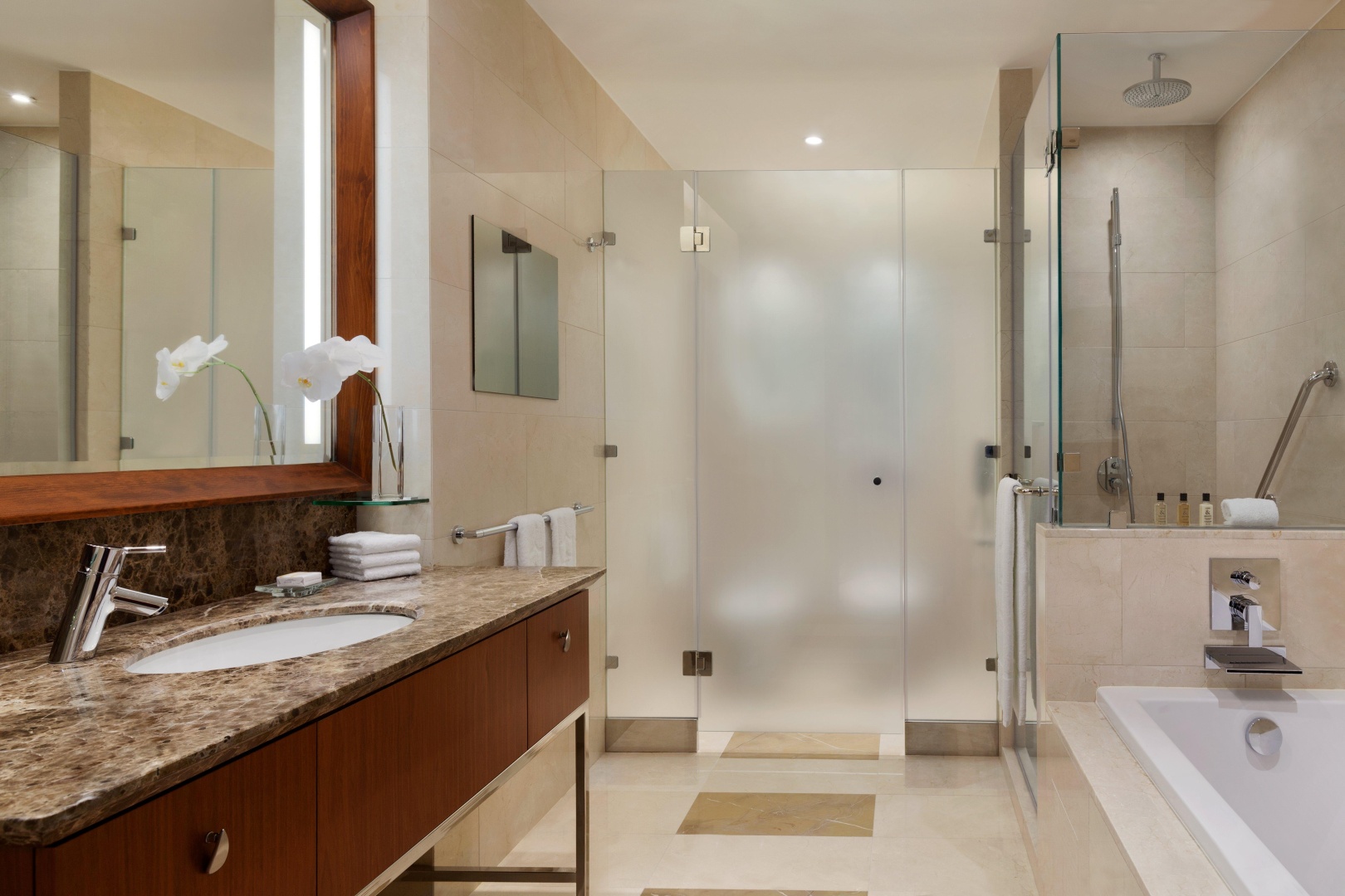 Photo - JW Marriott Marquis City Center Doha