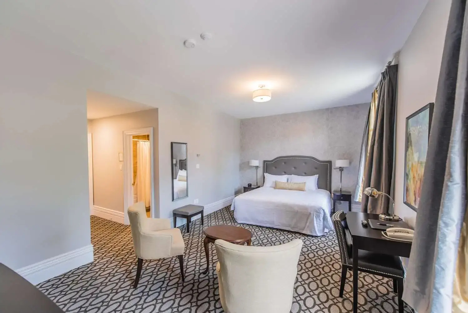 Photo - Idlewyld Inn & Spa