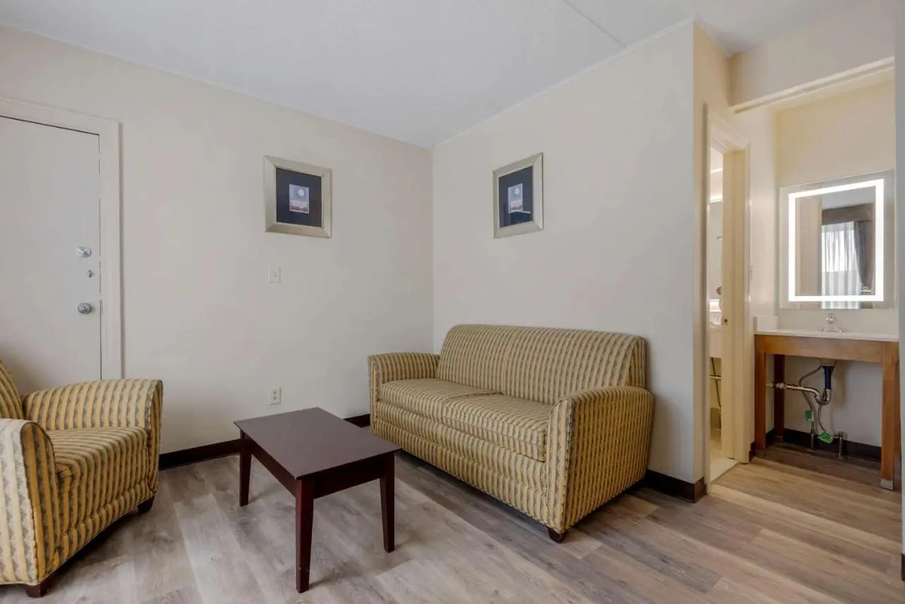 Photo - Quality Inn & Suites New Hartford - Utica