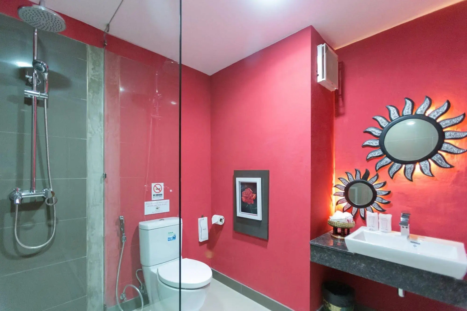 Photo - Big Tree Old Town Hotel