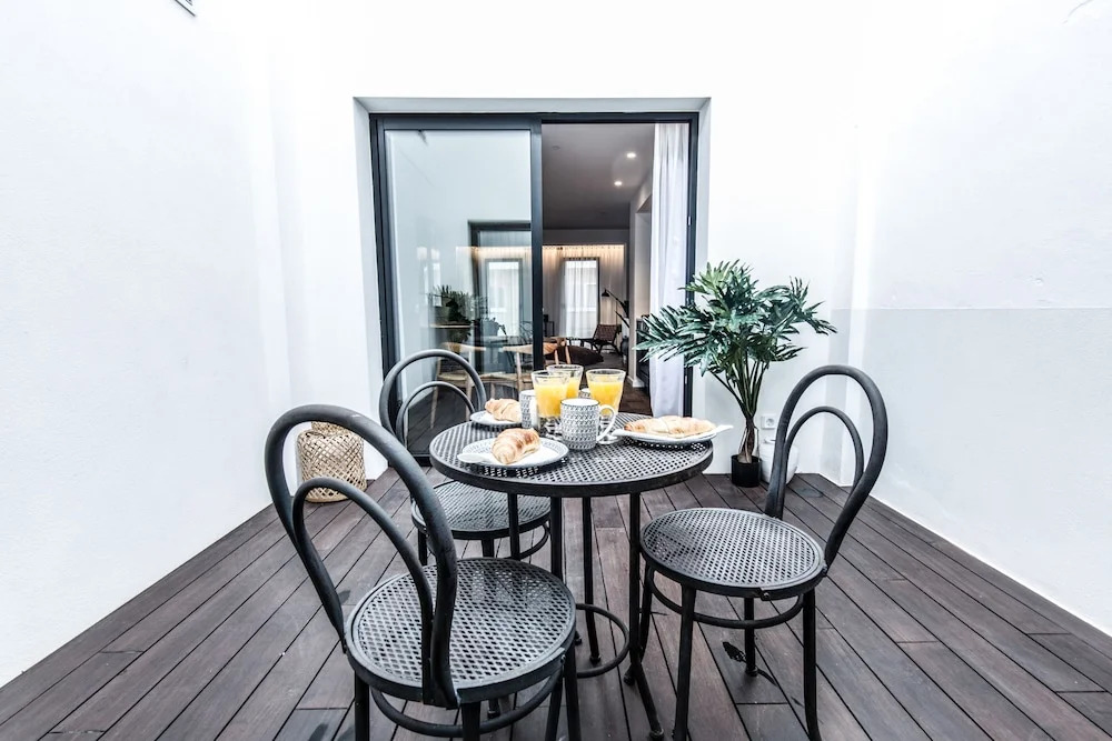 Photo - Terreno Suites