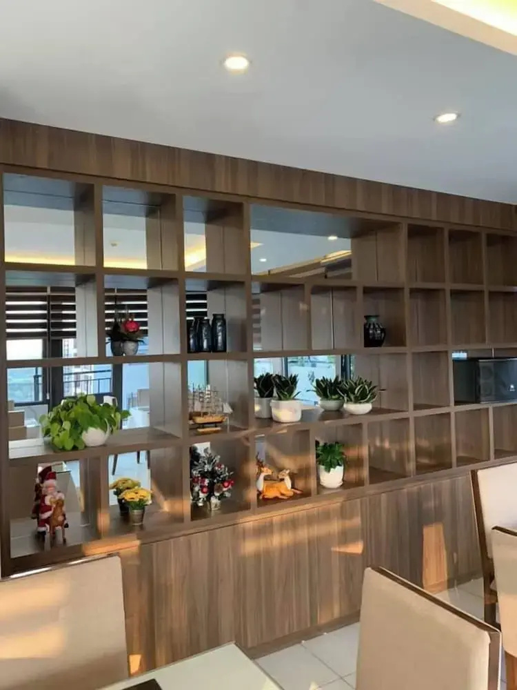 Photo - A89 Rosarian Hotel