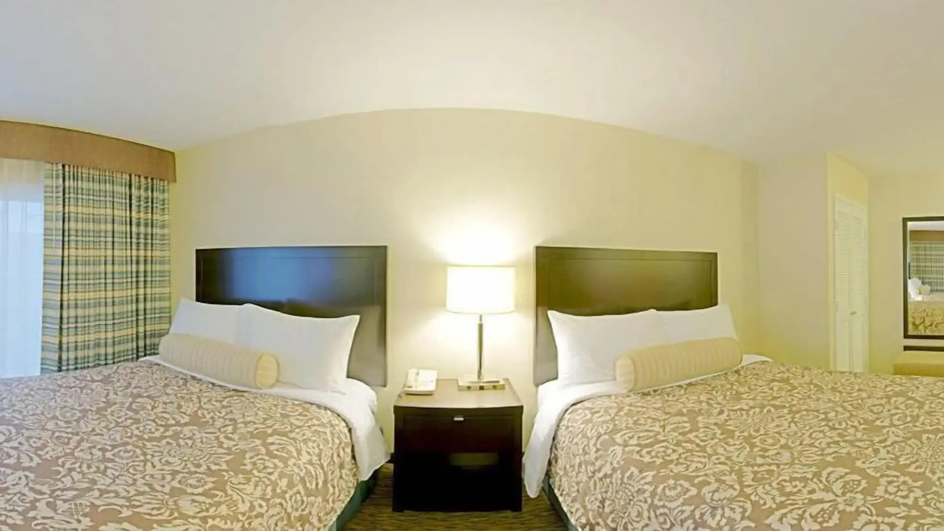 Foto - Royal Palace Westwood Hotel