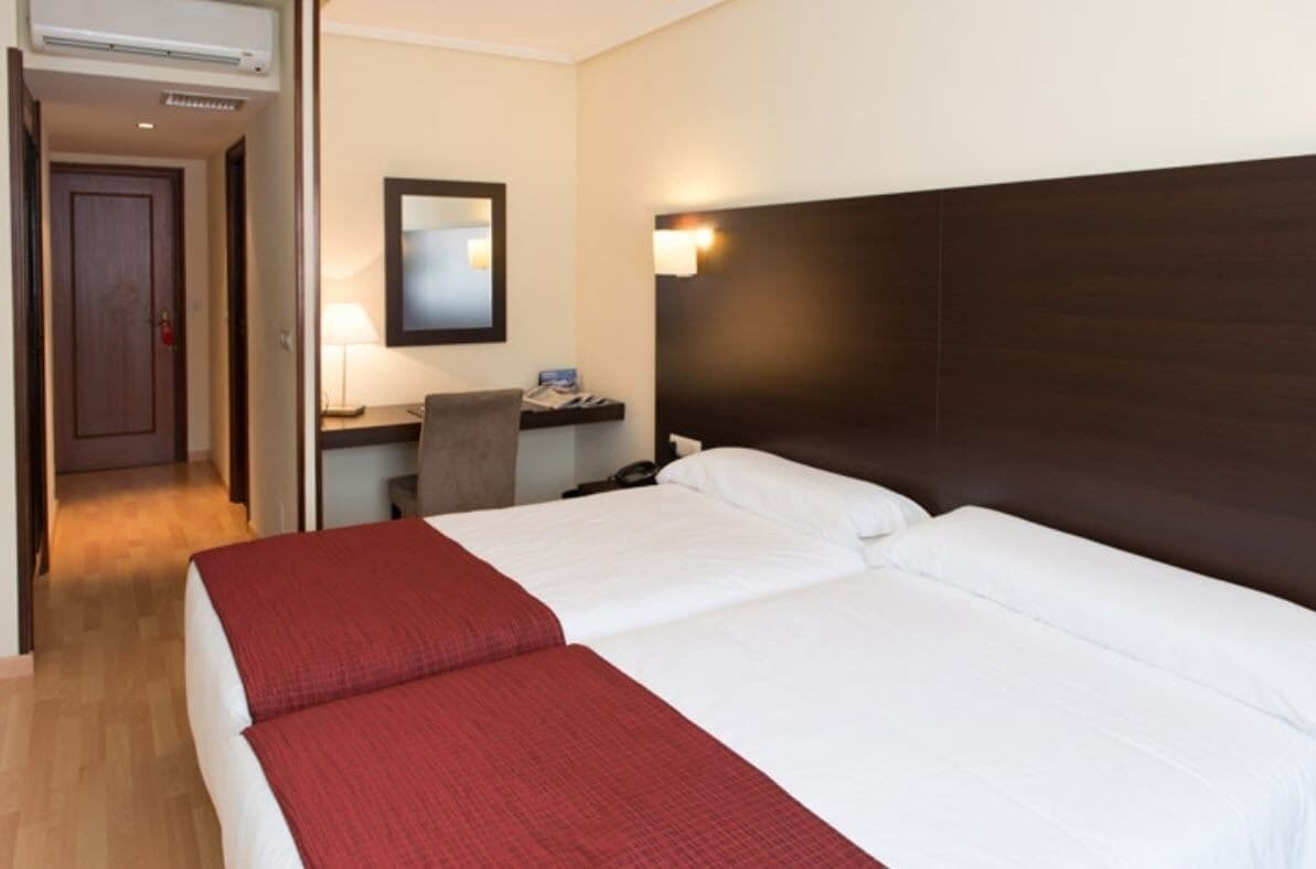 Photo - Hotel Santiago Apóstol