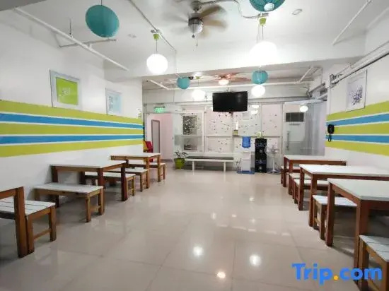 Foto - Yuj Inn Pasay