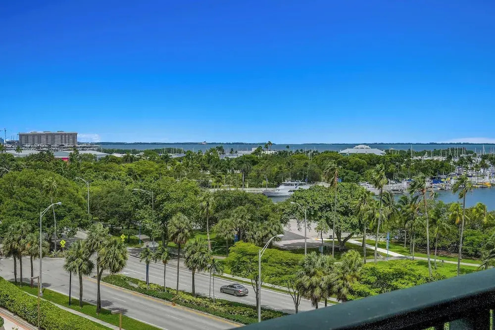 Foto - Serene Cozy Retreat with Balcony Free Parking