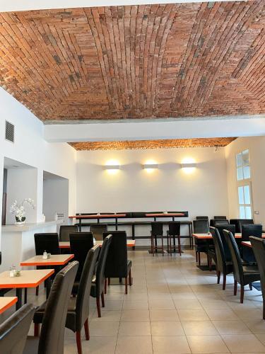 Foto - Prague Season Three Stars