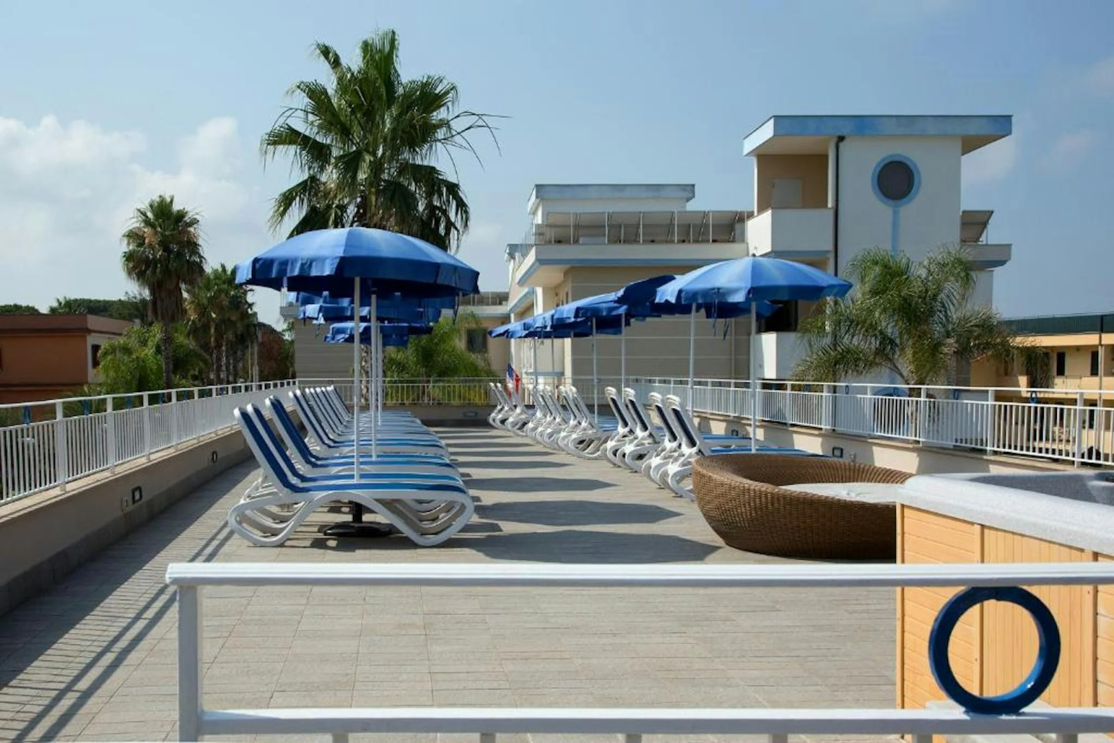 Foto - Hotel Première Pool & Resort