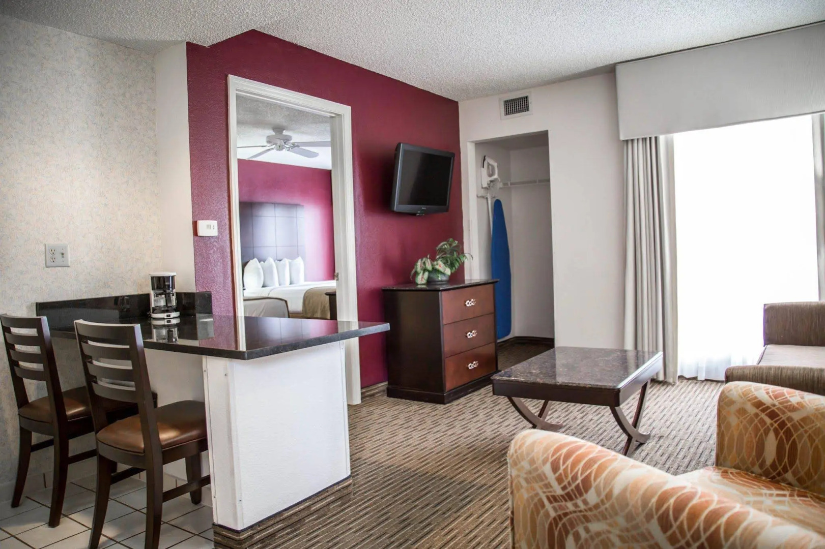 Foto - SureStay Plus by Best Western Orlando Lake Buena Vista