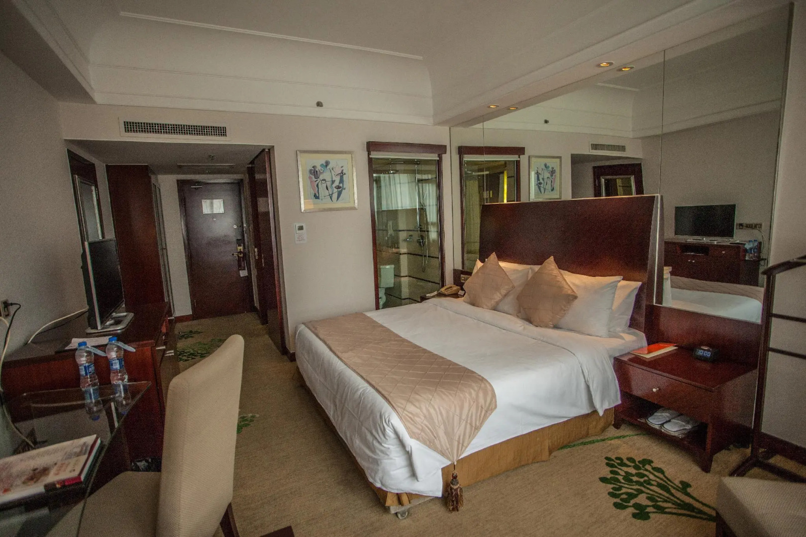 Photo - Merry Hotel Shanghai (Former Rendezvous Merry Hotel Shanghai)