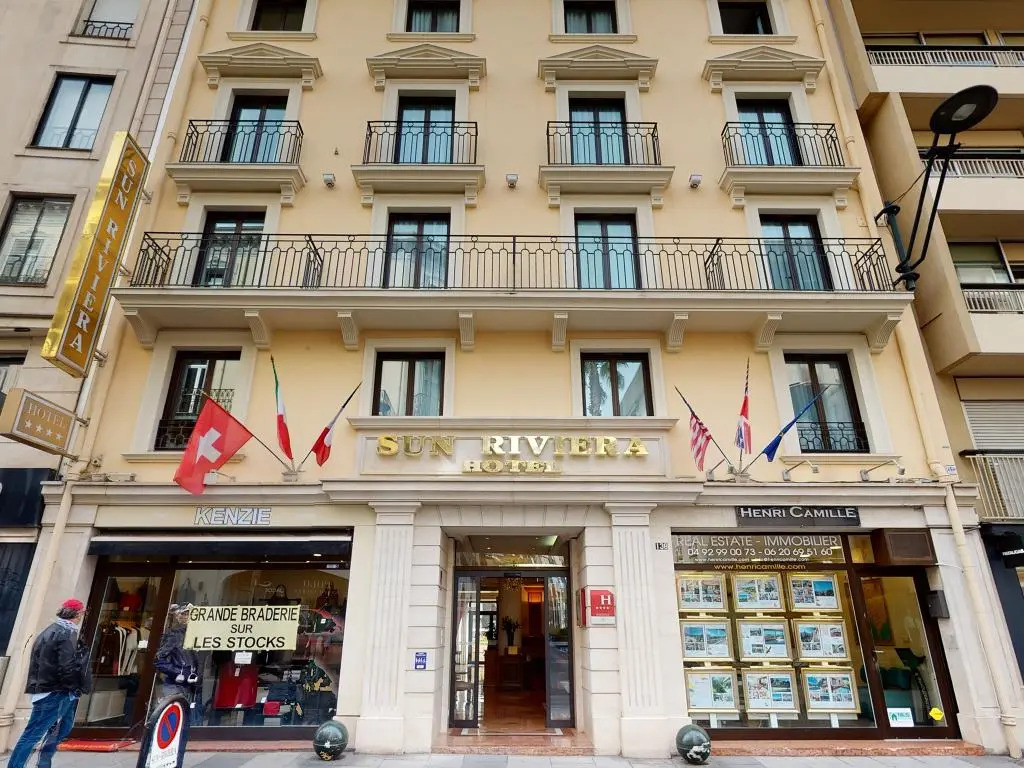 Photo - Sun Riviera Hotel