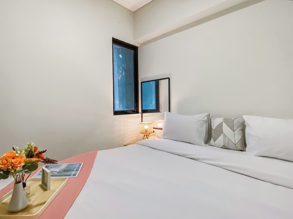 Well Furnished And Comfort 2Br Meikarta Apartment