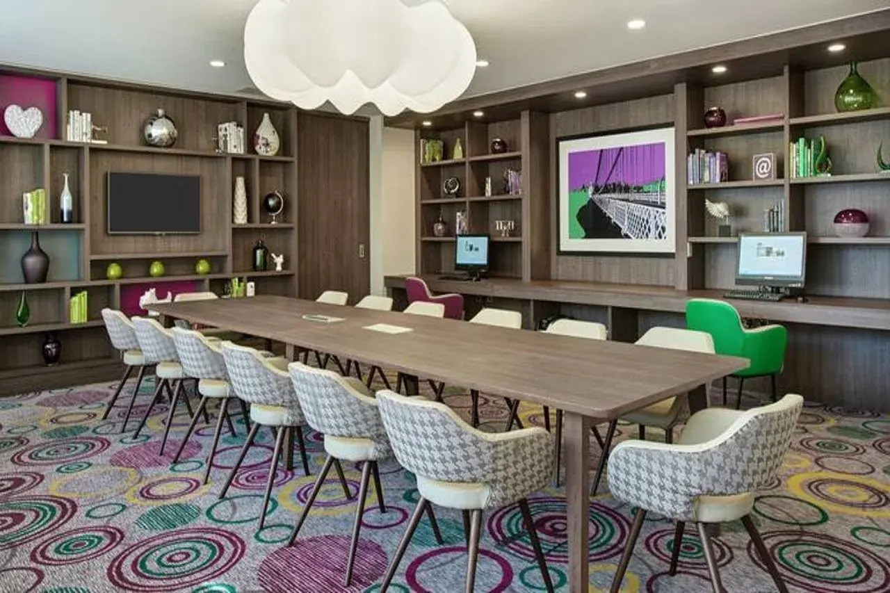 Photo - Hampton By Hilton Istanbul Merter