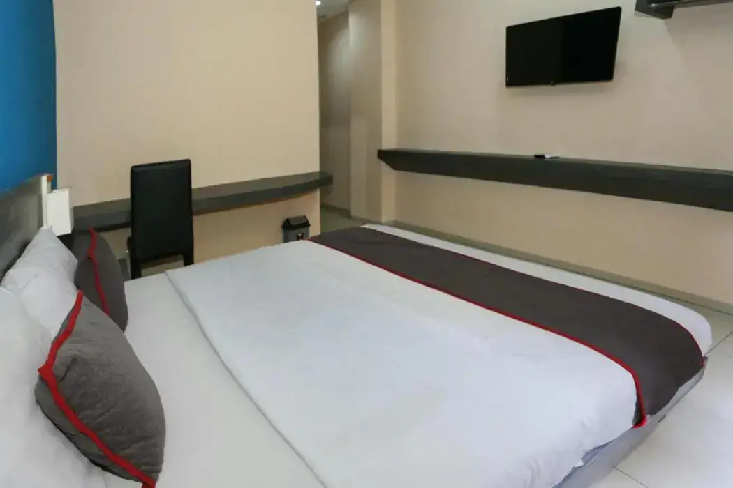 Foto - Super OYO Townhouse OAK Hotel Fiducia Pondok Gede