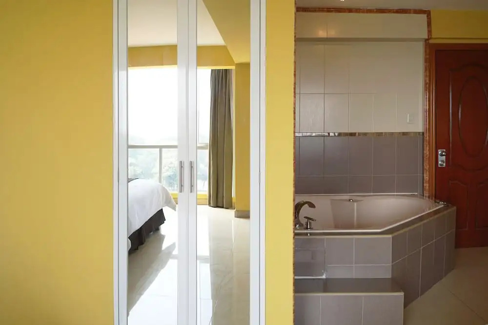 Photo - Gran Mundo Hotel & Suites