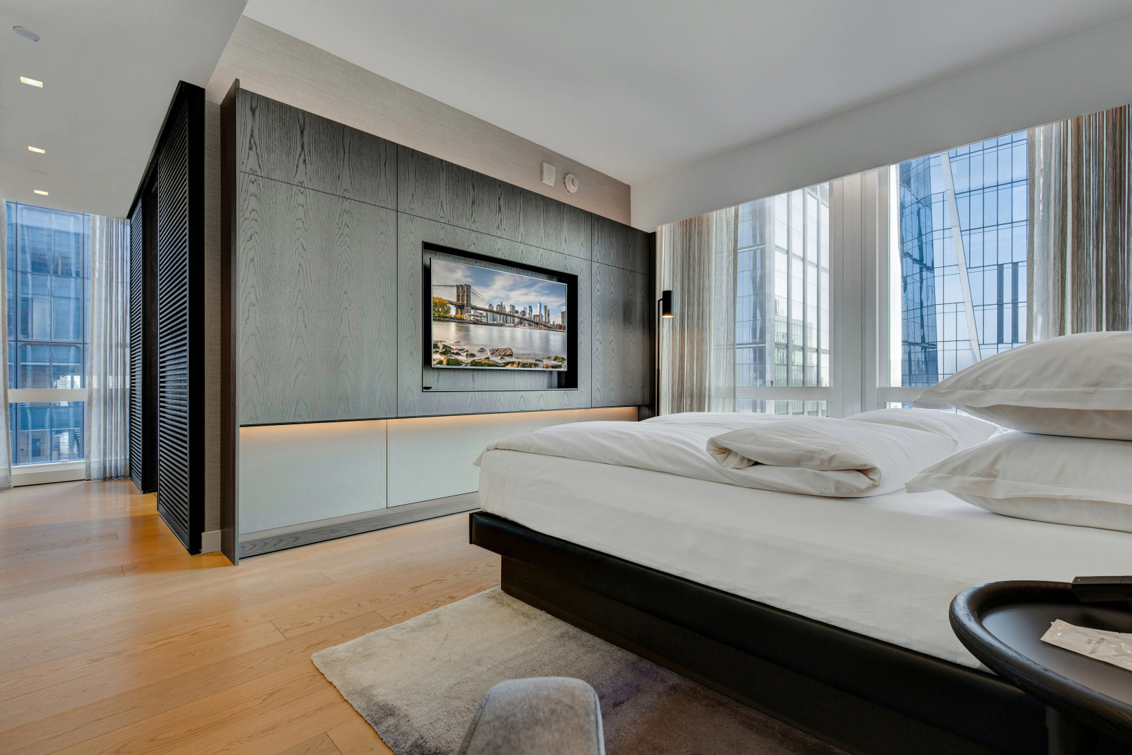 Photo - Equinox Hotel New York