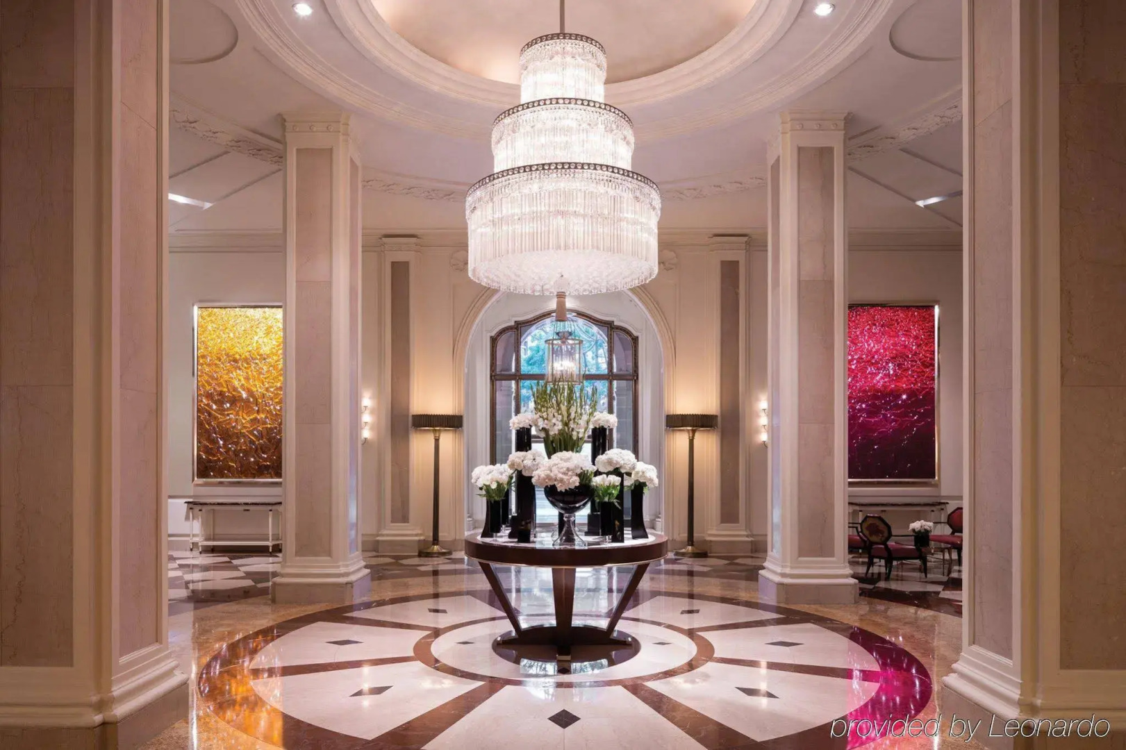 Photo - Beverly Wilshire, Beverly Hills, A Four Seasons Hotel