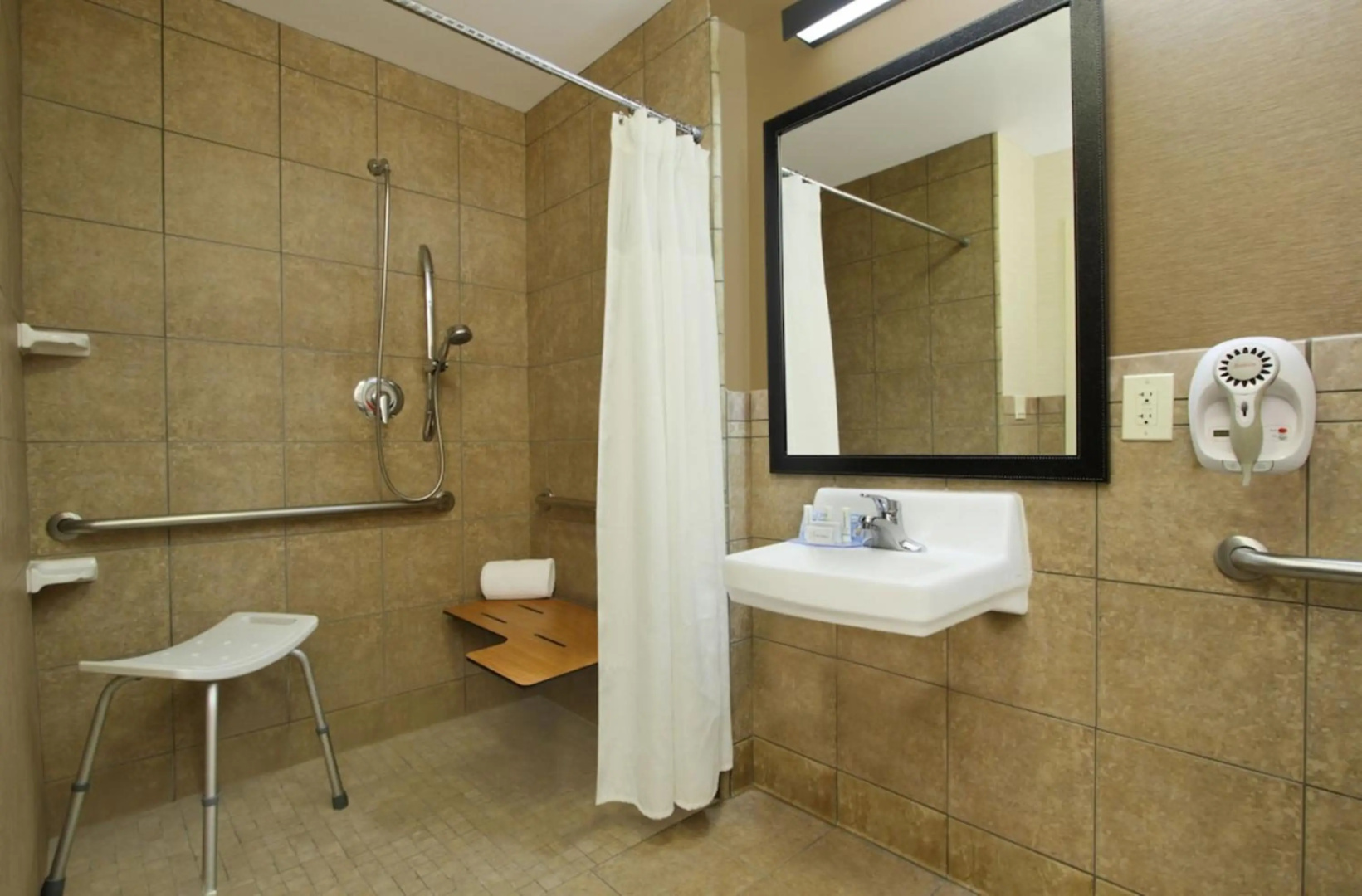 Photo - Fairfield Inn & Suites by Marriott Fairfield Napa Valley