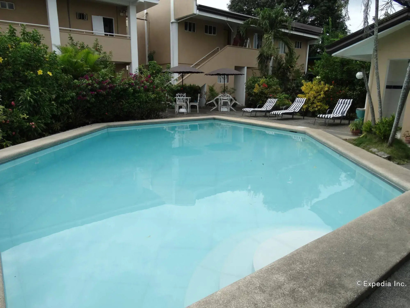 Foto - Red Knight Gardens