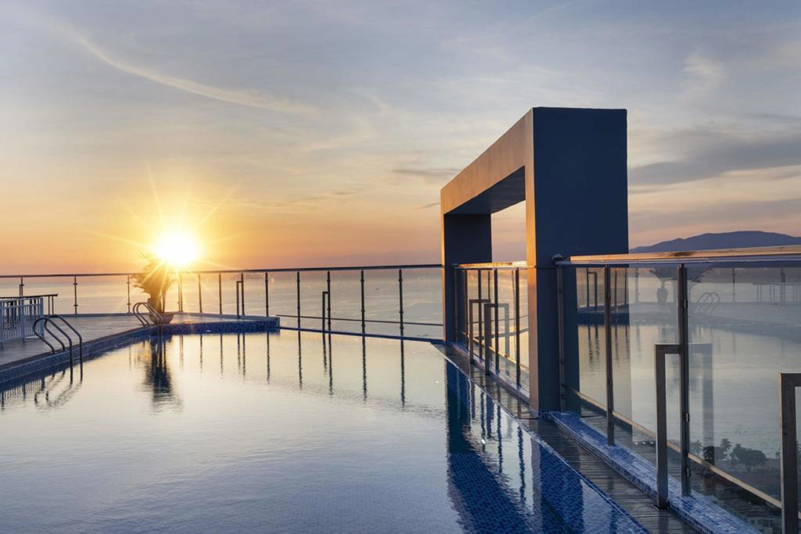 Photo - DQua Hotel