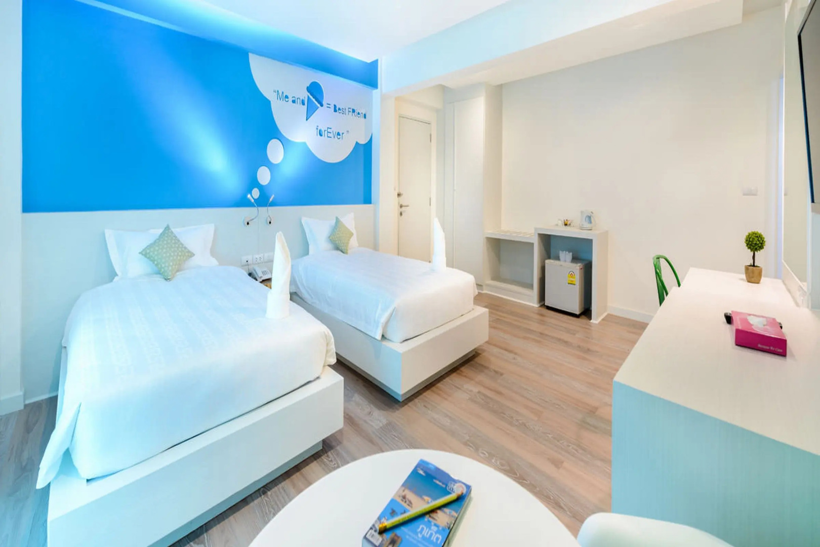 Foto - The Tint At Phuket Town - SHA Plus