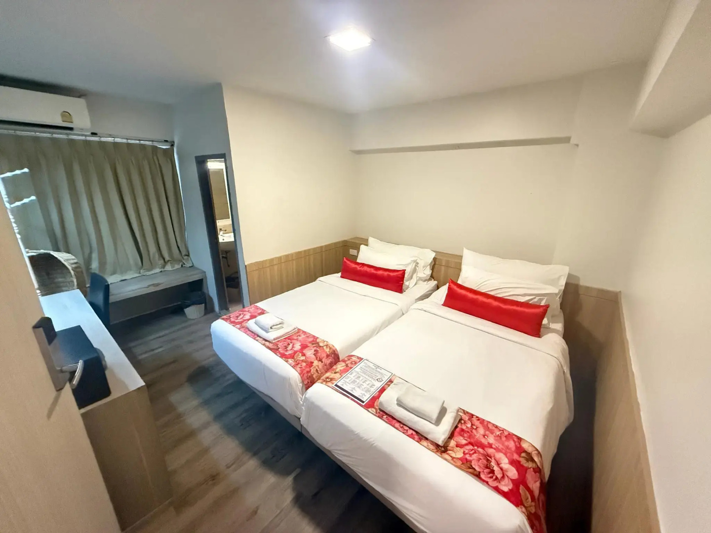 Photo - Wild Orchid Villa Bangkok