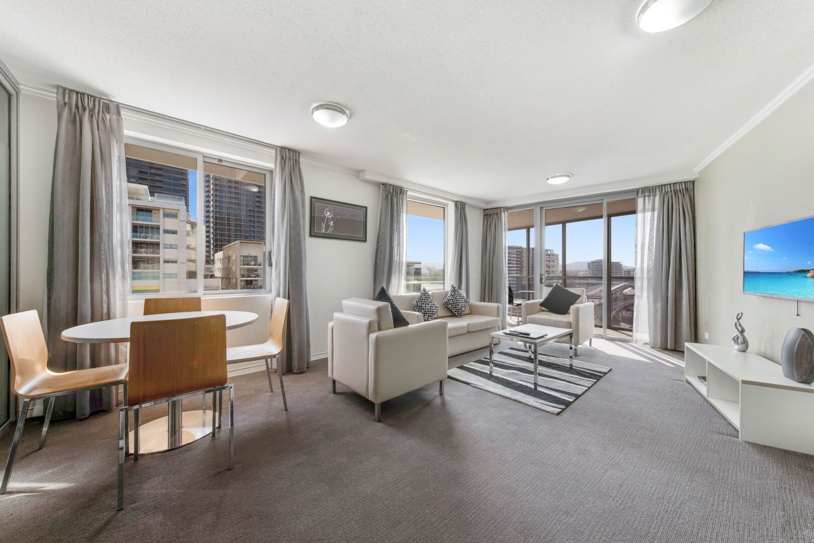 Foto - The Capitol Apartments