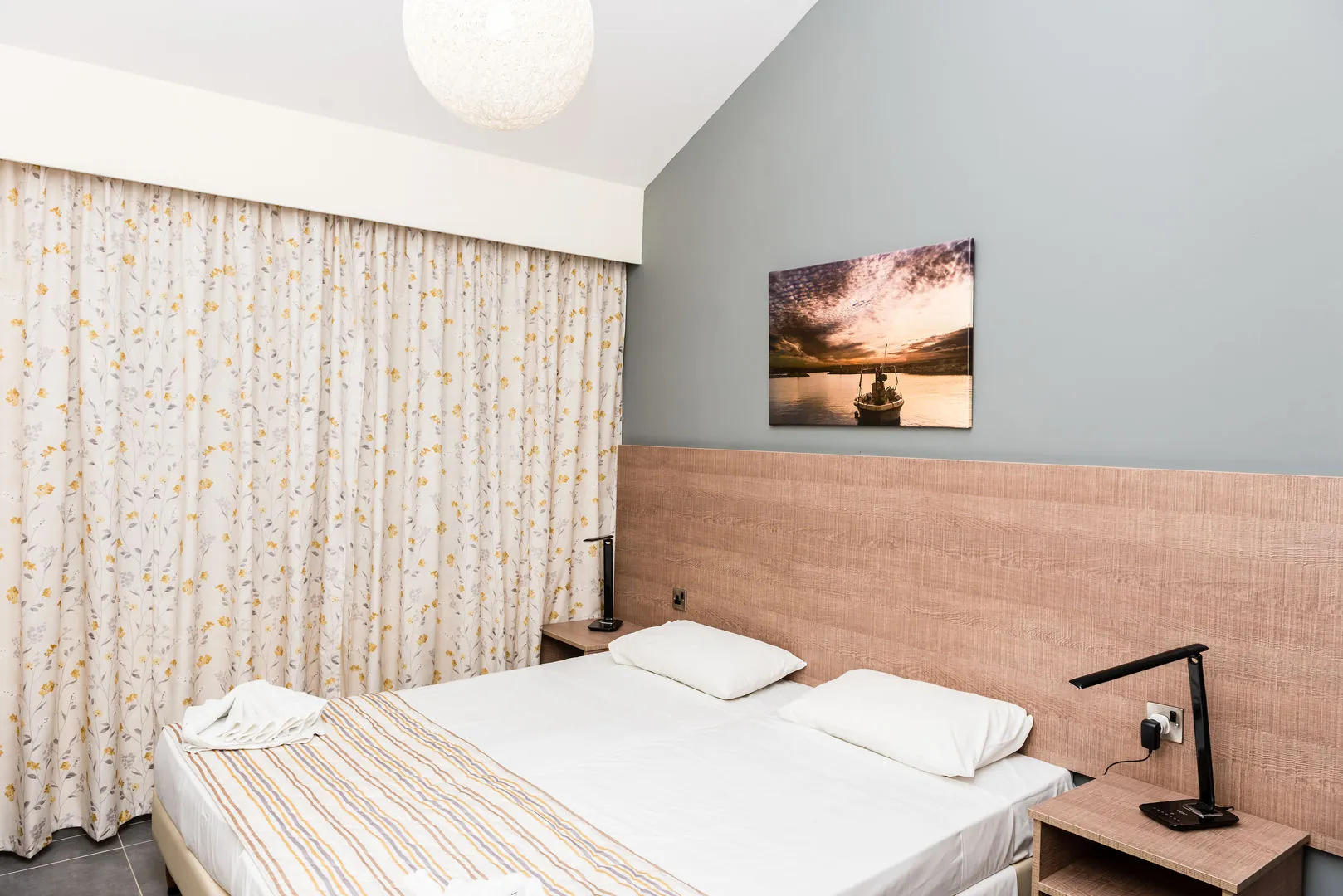 Foto - Helios Bay Hotel and Suites
