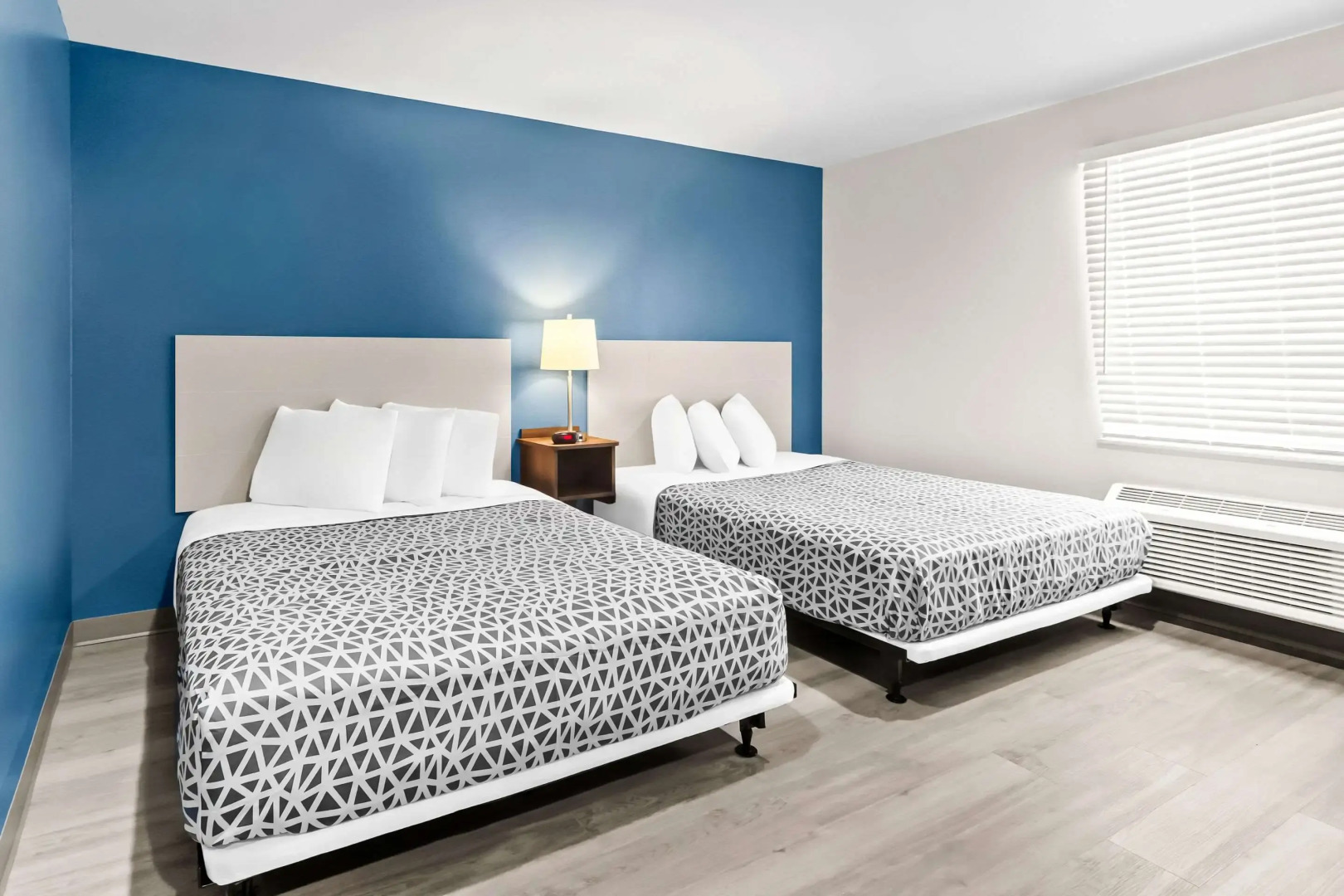 Photo - WoodSpring Suites South Houston Hobby