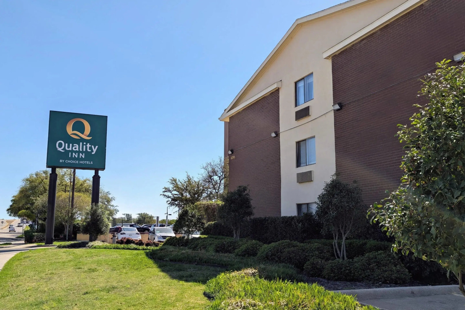 Photo - Quality Inn DFW Airport North