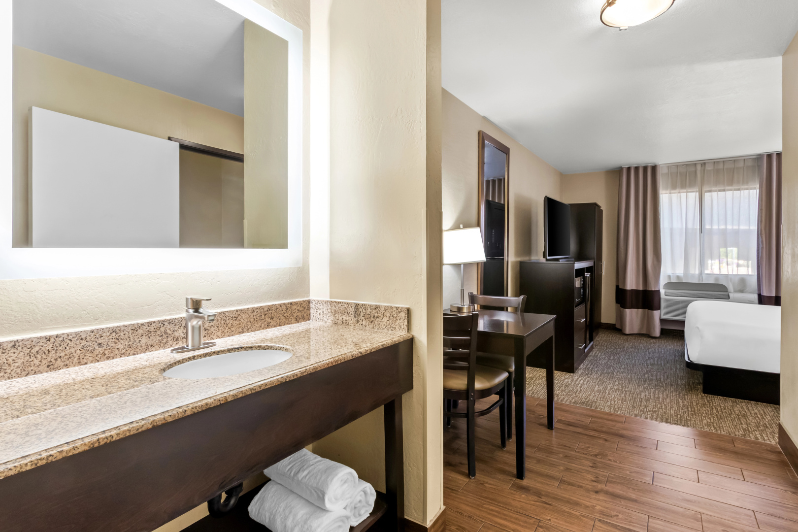 Photo - Comfort Inn & Suites Surprise Near Sun City West