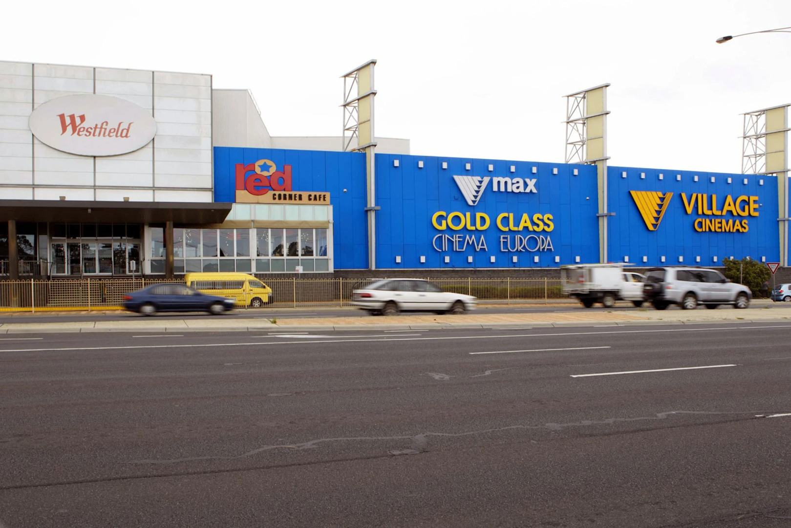 Photo - Best Western Plus Buckingham International