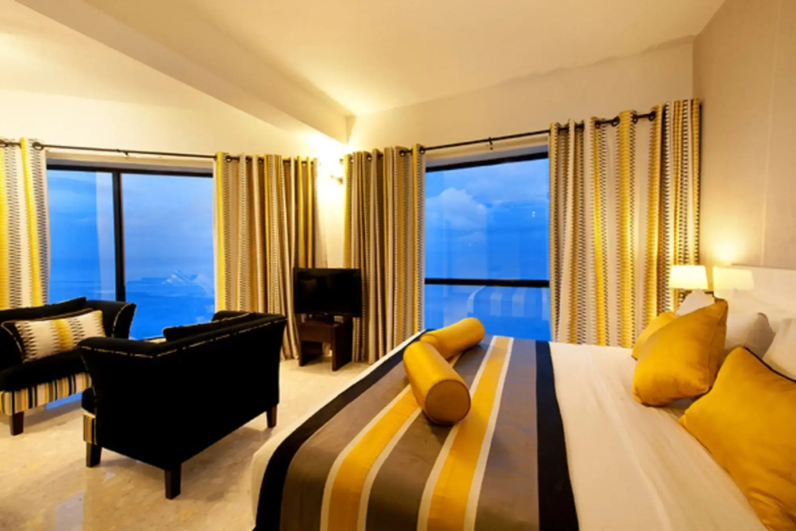 Photo - The Ocean Colombo - Guaranteed Sea View Rooms